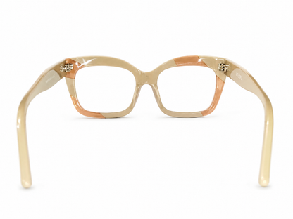 Beige Allure - Encanto clásico en tono beige.