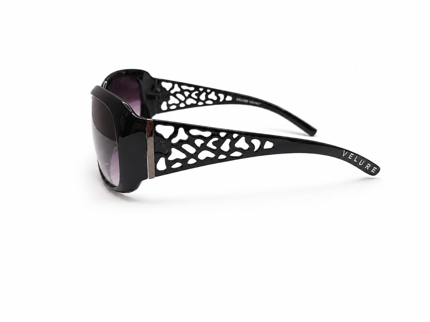Midnight Lace — Encaje oscuro para miradas sofisticadas.