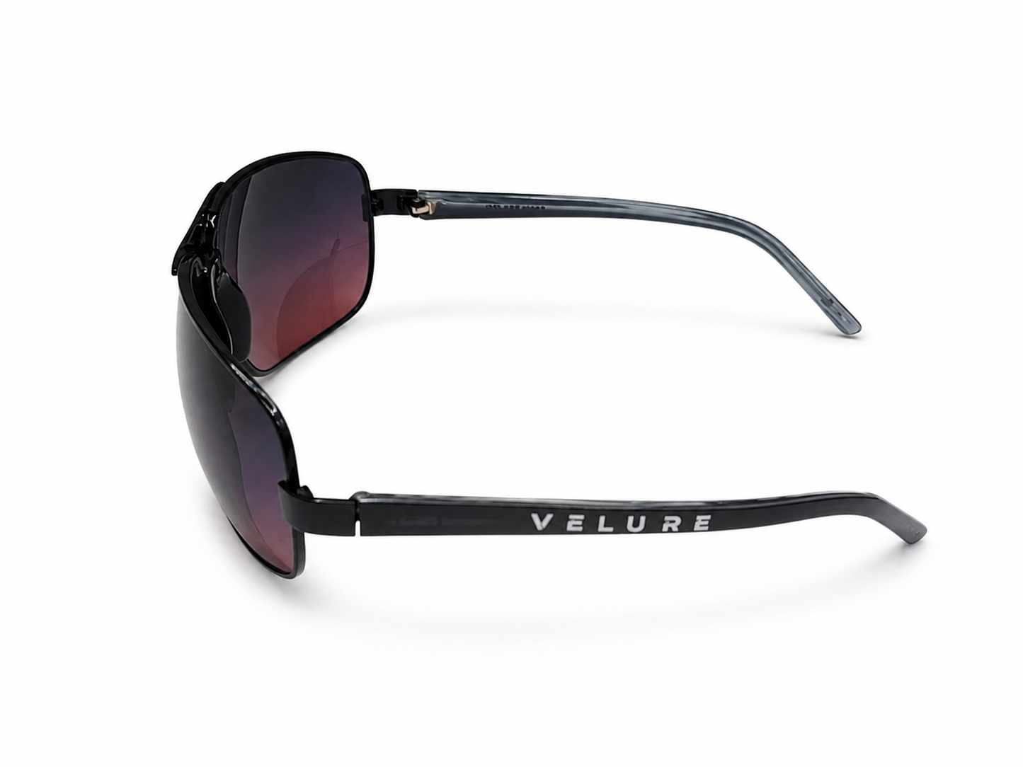 Vortex Noir — Movimiento, fuerza y estilo oscuro.